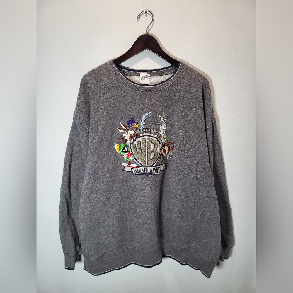 👕🌶 Vintage Warner Brothers Looney Tunes Cast Crewneck Sweatshirt